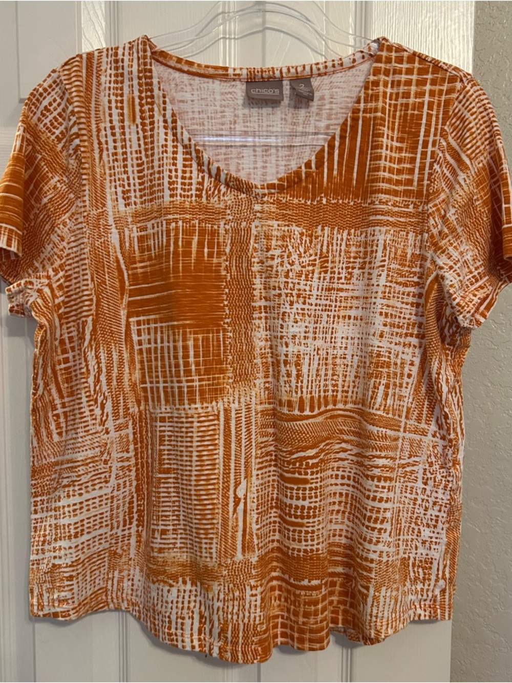 Chico's Orange and White Abstract Short-Sleeve Tee